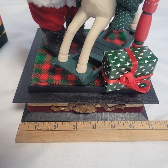 VTG 1993 Holiday Creations Xmas Lighted Musical Santa Rocking Horse Secene - Picture 14 of 16